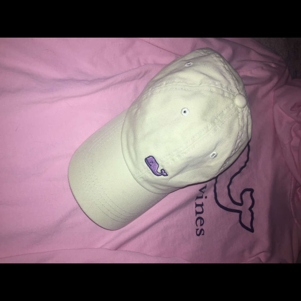 Vineyard vines bundle!! Hoodie XL and green hat!